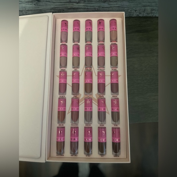 JEFFREE STAR - THE NUDE LIQUID LIPSTICKS - PRICE IS FOR ONE ONLY - Picture 2 of 10